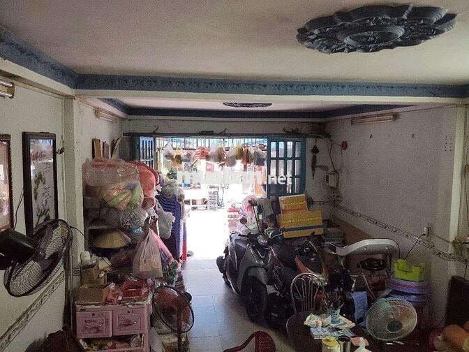 Chính chủ cần bán nhà gấp ngay kế Ql50 giá chỉ 890tr