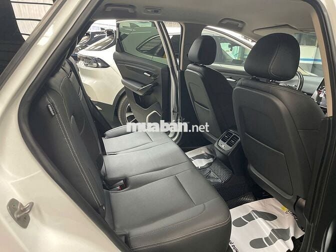VinFast VF8 Eco 2023 Trắng Pin SDI - 57000 km