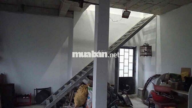 Mặt bằng kho xưởng- Có sẵn văn phòng làm việc