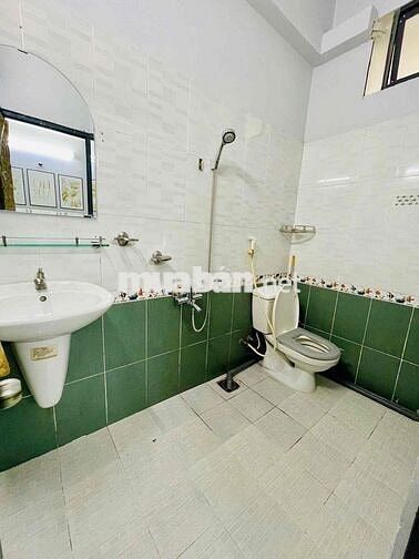 Căn Hộ 2PN Có Sẵn Nội Thất Free Xe , toà Có Giặt Sấy