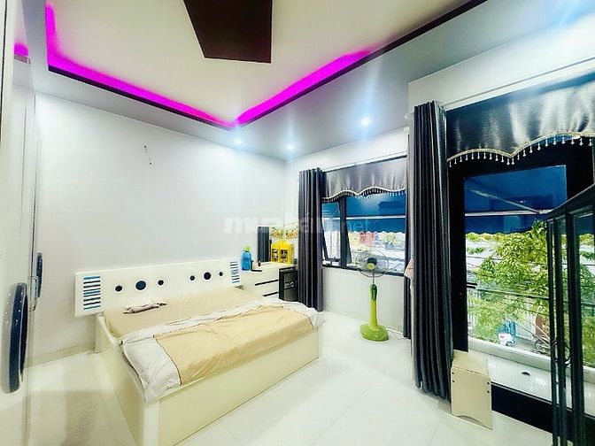 bán nhà đẹp giá rẻ phù hợp cho vợ chồng trẻ ra riêng