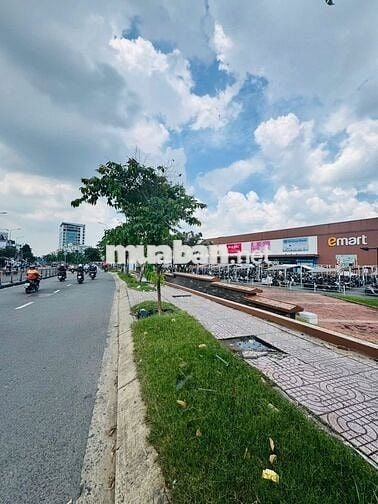Nhà 68m2, 3 tầng 4PN, hẻm xe hơi, Dương Quảng Hàm Gò Vấp,chủ gấp bán