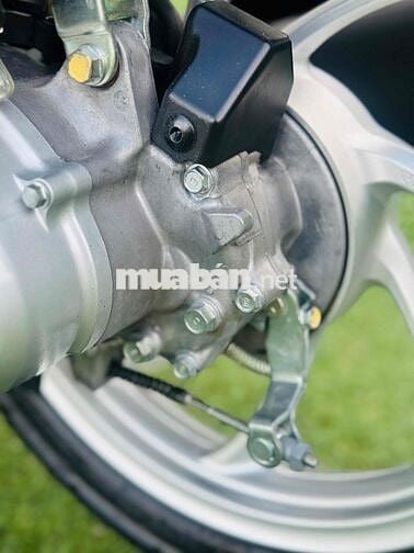 VISION ĐKLĐ 2022 4000KM MỚI NHƯ XE THÙNG BS ĐẸP