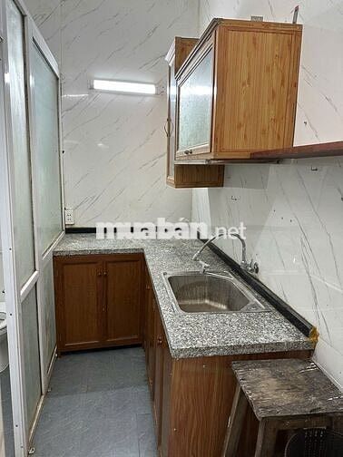Nhà riêng Ngõ 612 Đê La Thành,  2 tầng 1 tum – ô tô đỗ đầu ngõ