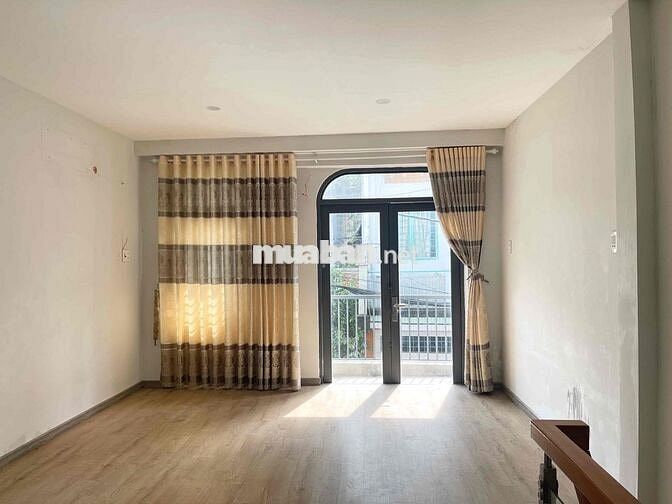 Bán nhà sát Aeon Mall - Hẻm nhà 5m - 32m2 - 2 tầng - Chỉ  3 tỷ xíu