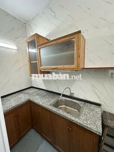 Nhà riêng Ngõ 612 Đê La Thành,  2 tầng 1 tum – ô tô đỗ đầu ngõ