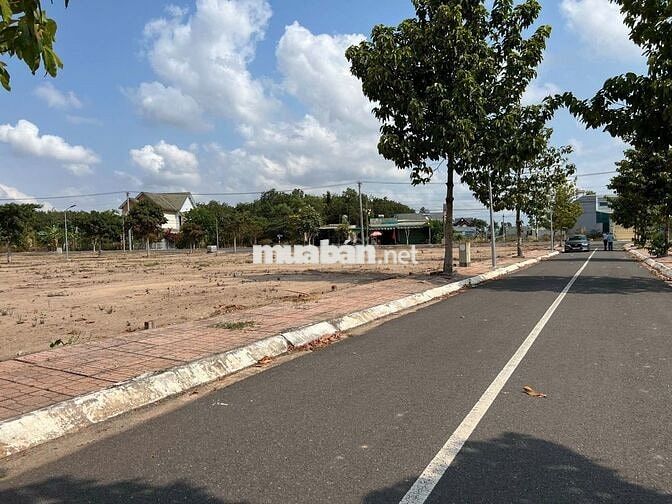 LÔ ĐẤT CÁCH SÂN BAY LONG THÀNH 5KM, SỔ SẴN, GIÁ 13TR/M2, 120M2