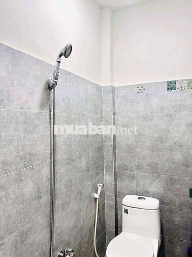 Bán nhà sát Aeon Mall - Hẻm nhà 5m - 32m2 - 2 tầng - Chỉ  3 tỷ xíu