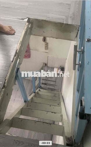 Nhà cho thuê nguyên căn, 1 lầu đúc, cách 1 căn ra mặt tiền. DT 20m2
