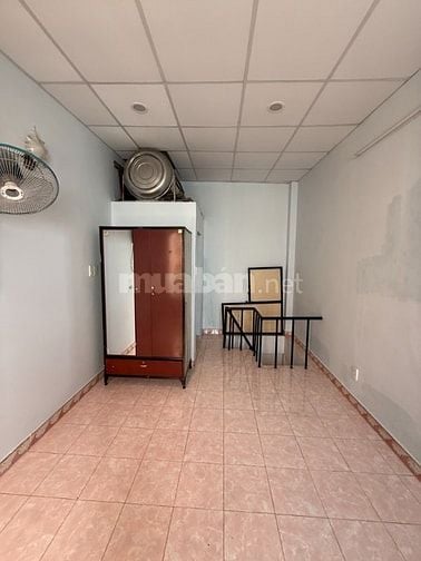 Nhà Nhỏ, Hẻm To ĐH Tài Chính, Hoàn công đủ 03 Tầng