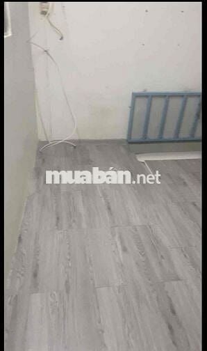 Nhà cho thuê nguyên căn, 1 lầu đúc, cách 1 căn ra mặt tiền. DT 20m2