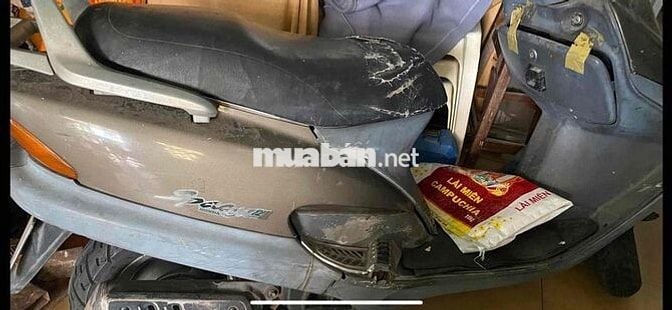 xe ít đi nhà không gian chật chội không chỗ để bán