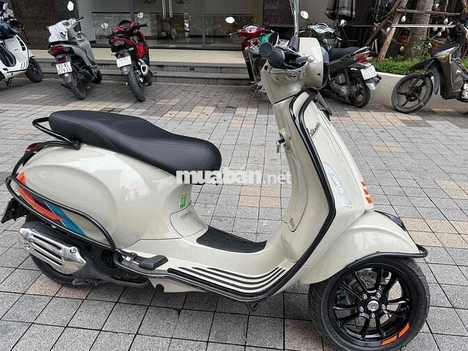xe mới như vừa dắt ra khỏi store