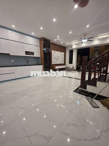 5 TẦNG GIA QUẤT – BỒ ĐỀ_LONG BIÊN 50m²_ NGÕ CỰC NÔNG_GẦN Ô TÔ_MỚI TINH
