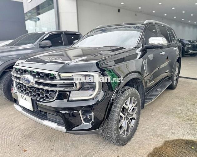 Ford Everest 2023 Titanium AT 4x4 - Full LS hãng