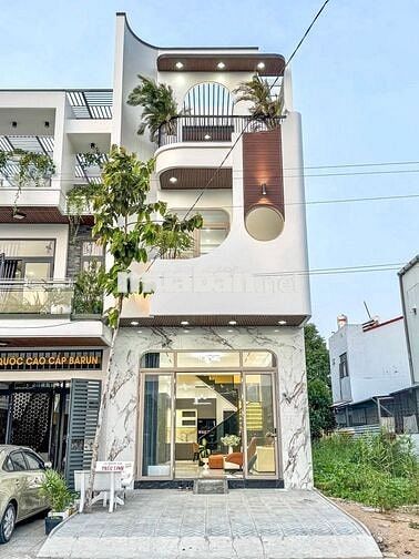 Bán Nhà Phố Giá Nhà Hẻm - Thủ Dẩu Một - Tặng Nội Thất - Sổ Hồng Riêng