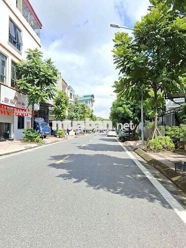 BÁN NHÀ LÔ GÓC ÔTÔ THÔNG VIEW HỒ DÒNG TIỀN 180TR/NĂM FULL NỘI THẤT