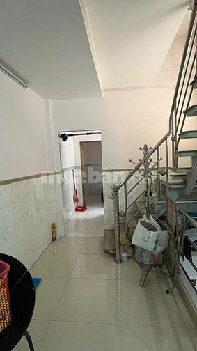 Bán nhà hẻm 18/ Phù Đổng Thiên Vương q5