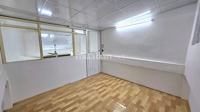 Bán nhà hẻm 18/ Phù Đổng Thiên Vương q5