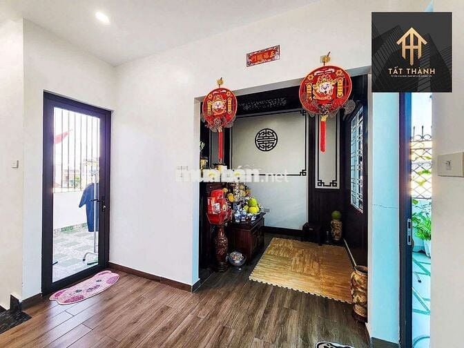 Bán nhà mặt ngõ Chợ Hàng-sau căn mặt đường