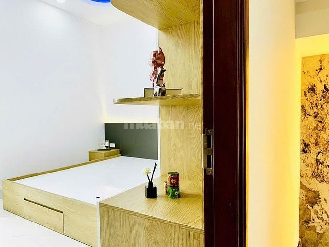 Nhà mới 100% dt66m2 đúc 5 tầng 5pn đẹp lung linh hxh Mã Lò,Q. Bình Tân