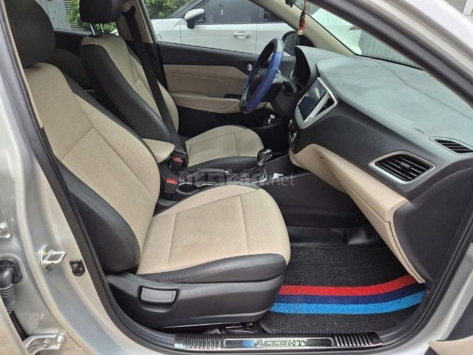 Cần bán Accent sx:2019Auto,0d0:48.000km,gđ sử dụng mới 98%.