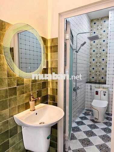 NHÀ TRỆT 2 LẦU MỚI ĐẸP FULL NỘI THẤT GÓC 2 MT  HẺM 7B NGUYỄN VĂN LINH