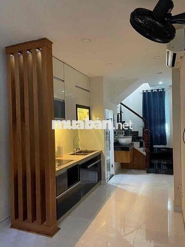 NHÀ 4PN 4WC 1 TRỆT 2 LẦU FULL NỘI THẤT GIÁ TỐT CMT8 QUẬN 10💕💕💕
