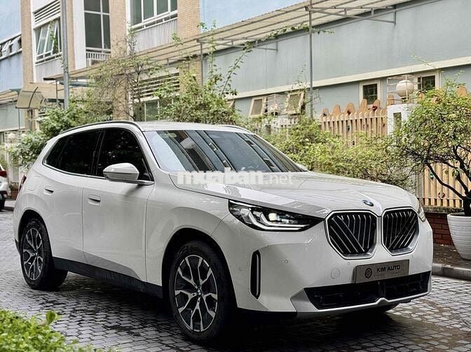 BMW X3 2025 sDrive20i - 2700 km