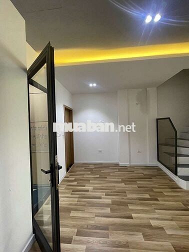 CHO THUÊ NHÀ TẦNG 4-5 TẠI LOUIS CITY – PHÙ HỢP LÀM VP,STUDIO