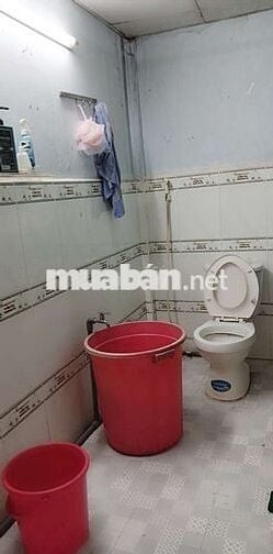 Phòng trọ tầng 1 rẻ và an ninh