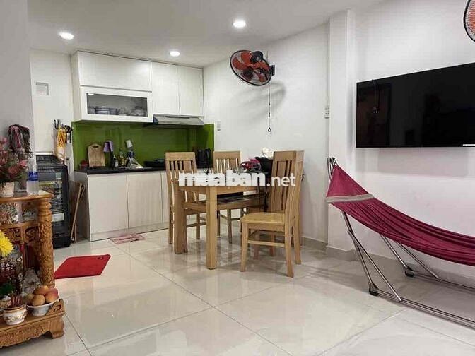 💥 Giảm sốc 100tr! Nhà 2 tầng đẹp, 2PN, hoàn công đủ – 2 tỷ chốt nhanh