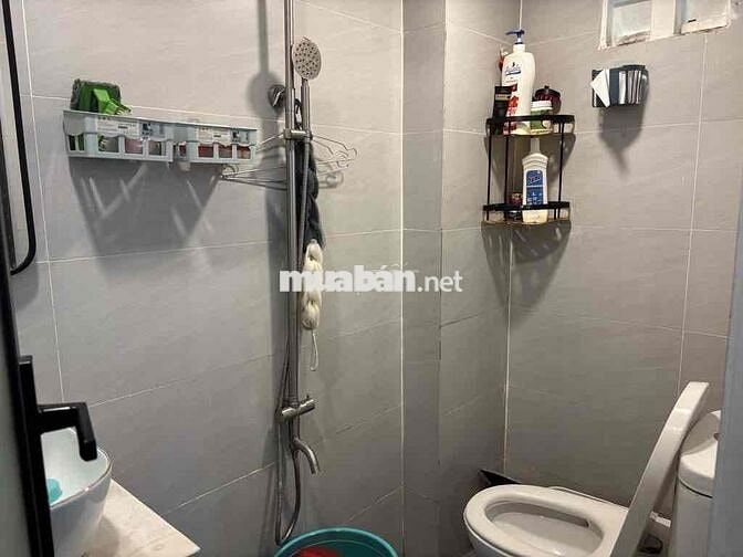 💥 Giảm sốc 100tr! Nhà 2 tầng đẹp, 2PN, hoàn công đủ – 2 tỷ chốt nhanh