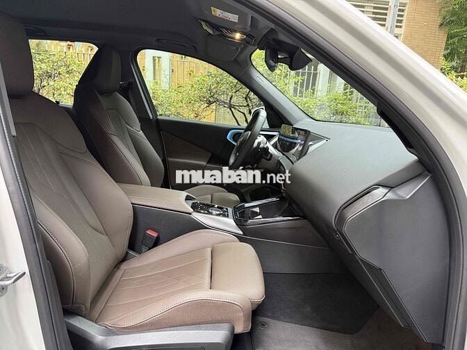 BMW X3 2025 sDrive20i - 2700 km