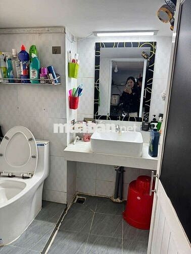 (7625) nhà Định Hòa. Lầu 1 sổ hồng 570 triệu. Toàn quốc mua được