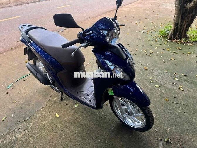 vison 2025 1.700 km mới 99% , giao cccd chủ