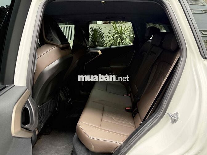 BMW X3 2025 sDrive20i - 2700 km