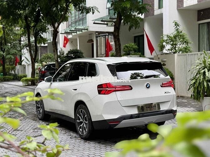BMW X3 2025 sDrive20i - 2700 km