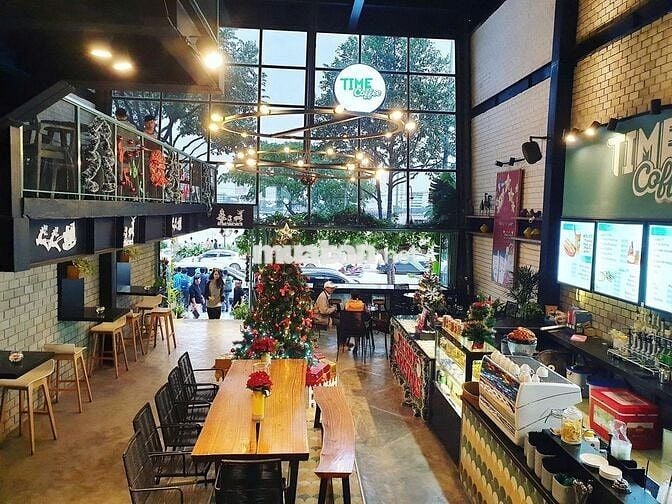 Cho thuê nhà mặt tiền Võ Văn Kiệt Quận 1