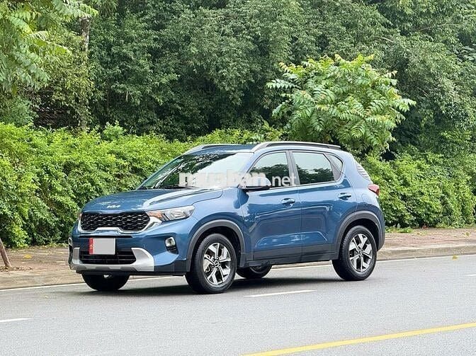 Kia Sonet 2021 màu xanh