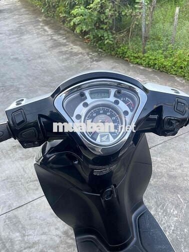 Cần bán sh mode 2018 mây zin 1 chủ