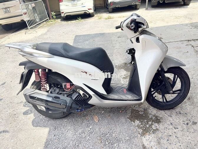 Cần bán SH 150i 2020 ABS Trắng chính chủ odo 3v
