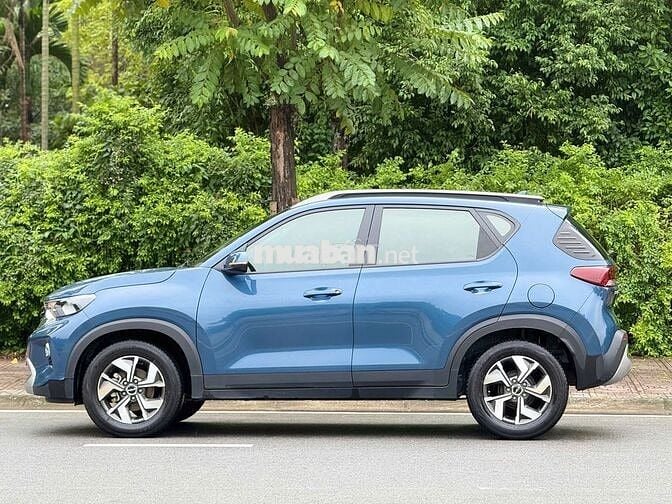 Kia Sonet 2021 màu xanh