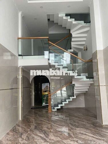 Nhà trệt lửng 2 lầu 4pn 4 wc đg xe hơi