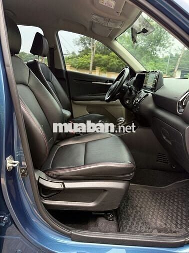 Kia Sonet 2021 màu xanh