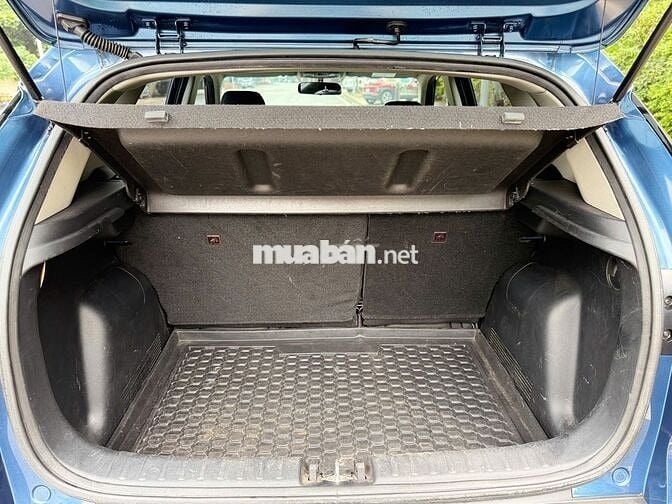 Kia Sonet 2021 màu xanh