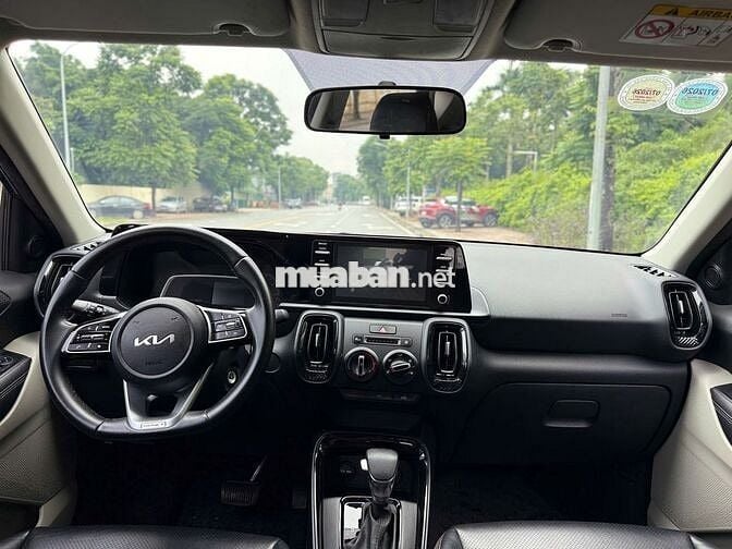 Kia Sonet 2021 màu xanh