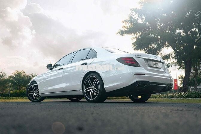 Mercedes Benz E Class 2019 E200 Sport - 40000 km