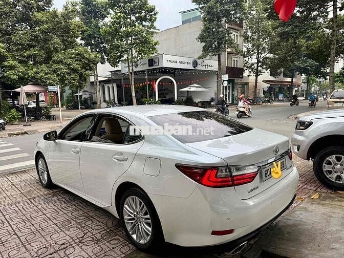 Lexus ES 2017 250 - 68999 km