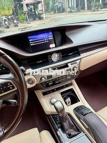 Lexus ES 2017 250 - 68999 km